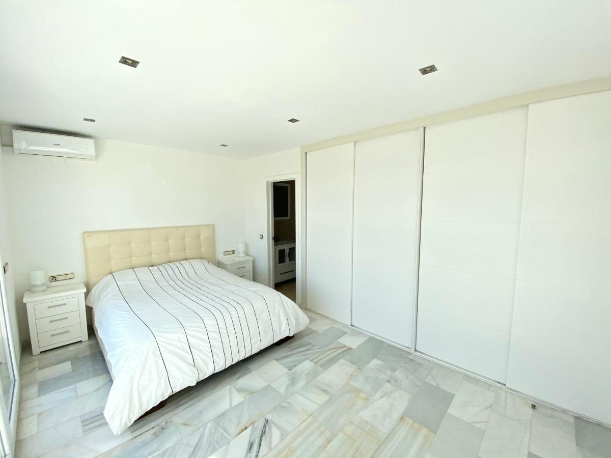 マルベーリャLuxury Puerto Banus Penthouse With Parking & Wi-Fiアパートメント エクステリア 写真