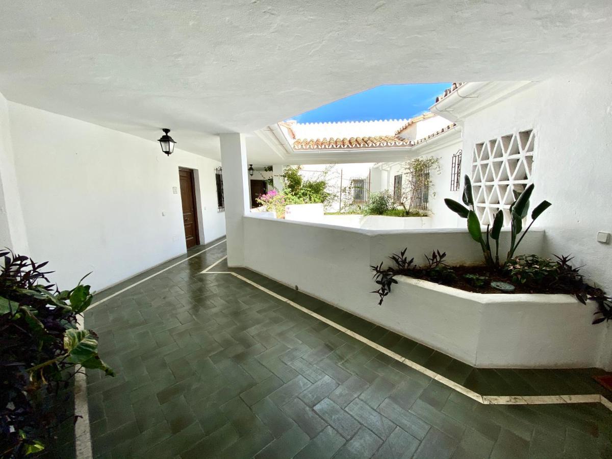 マルベーリャLuxury Puerto Banus Penthouse With Parking & Wi-Fiアパートメント エクステリア 写真