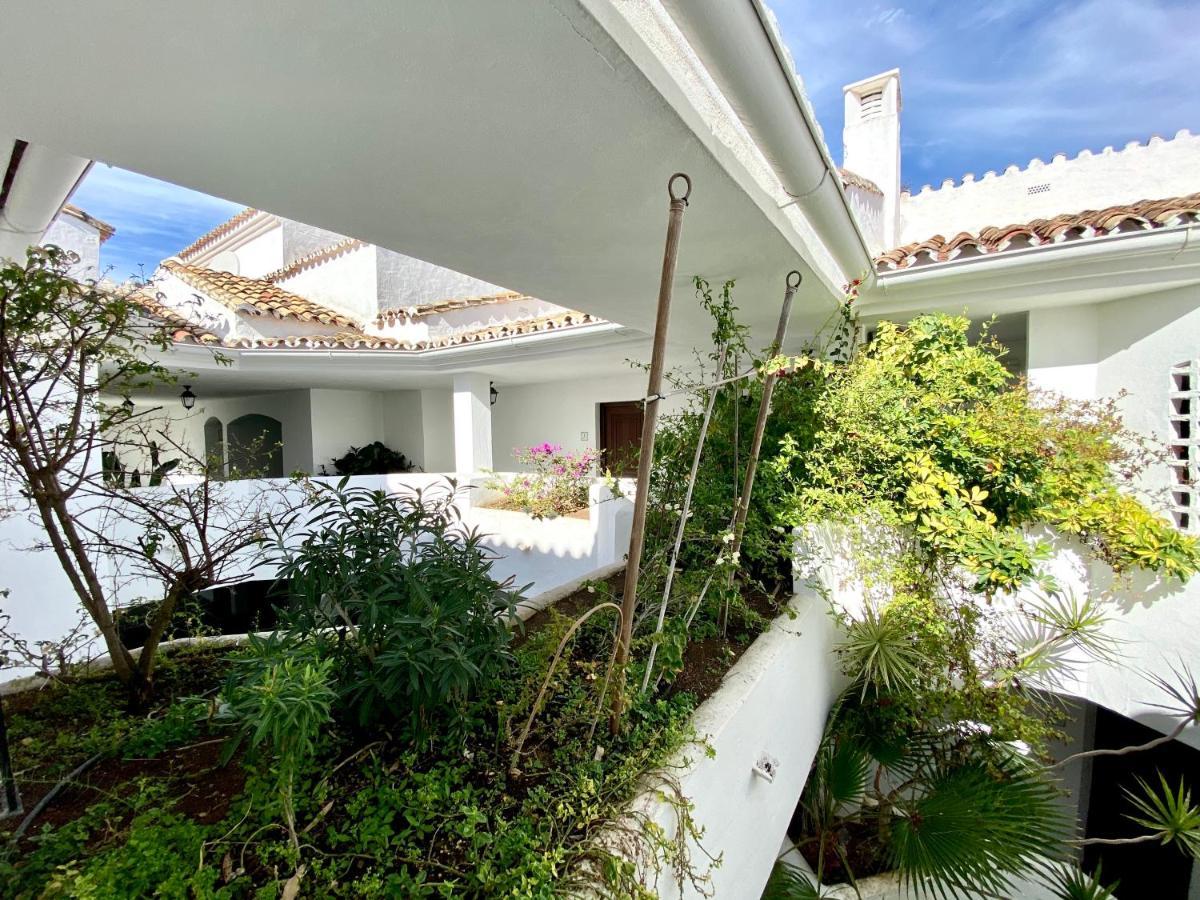 マルベーリャLuxury Puerto Banus Penthouse With Parking & Wi-Fiアパートメント エクステリア 写真