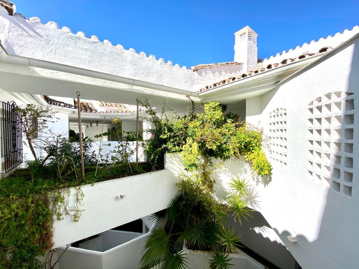 マルベーリャLuxury Puerto Banus Penthouse With Parking & Wi-Fiアパートメント エクステリア 写真